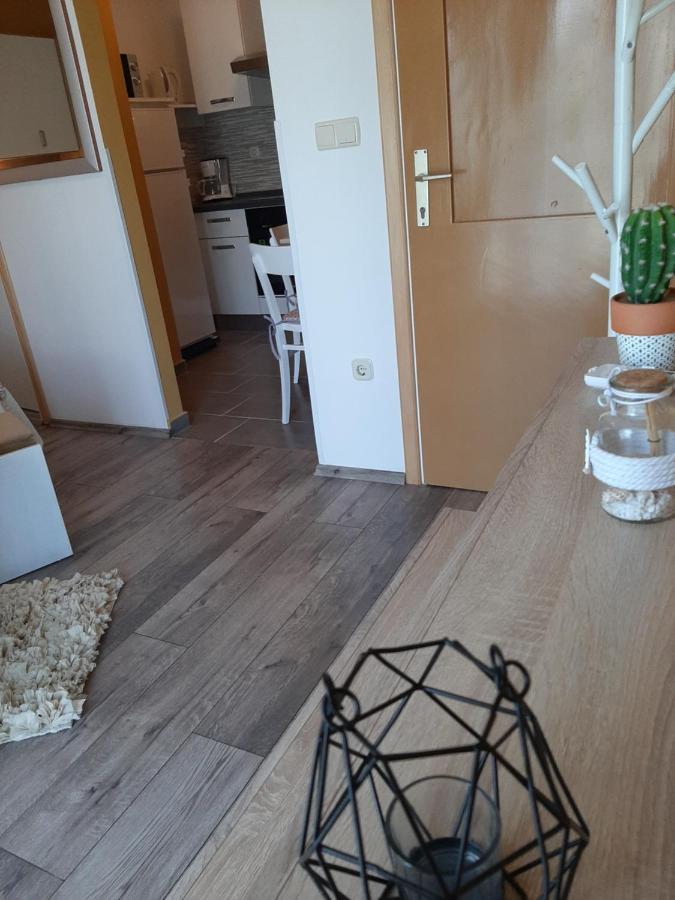 Rooms Neda Rab Town Exterior photo